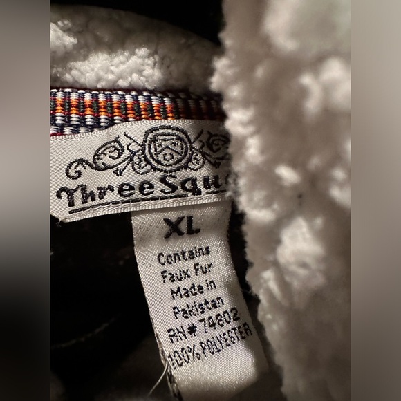 University of Michigan Three Square Sherpa 1/4 zip Size XL Fluffy Sherpa warm - Picture 4 of 4